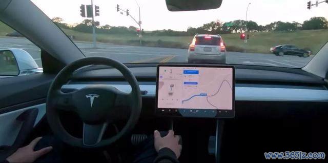 特斯拉Q1财报:现金流捉襟见肘,靠卖保险融资?